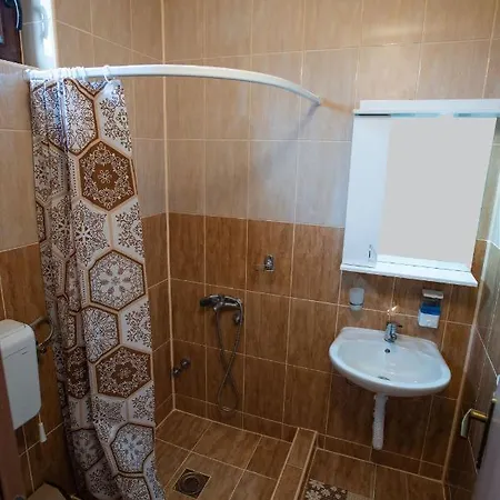 Guest house Nada